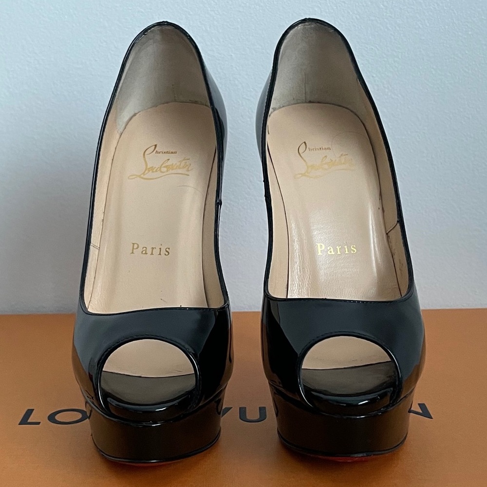Christian Louboutin Lady Peeps